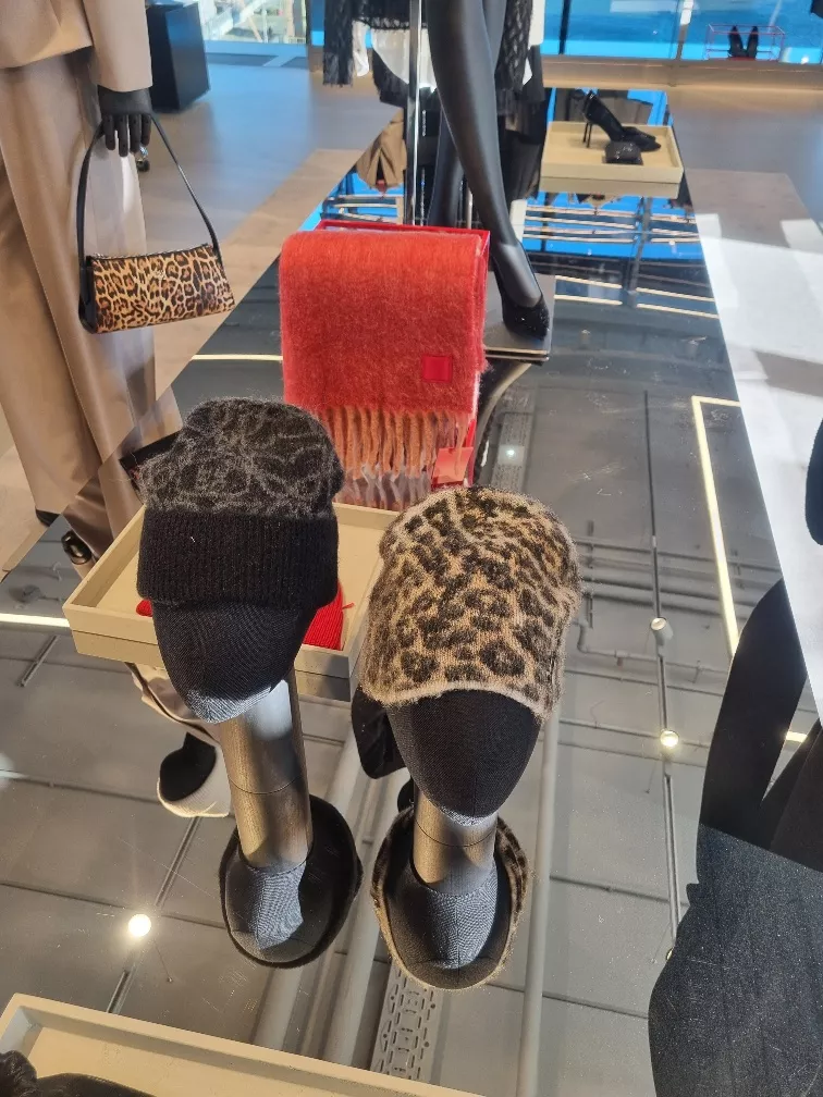 Bumerang Neubrandenburg - Accessoires für Damen