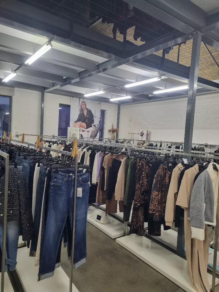 Damen Freizeitmode Neubrandenburg Bumerang7