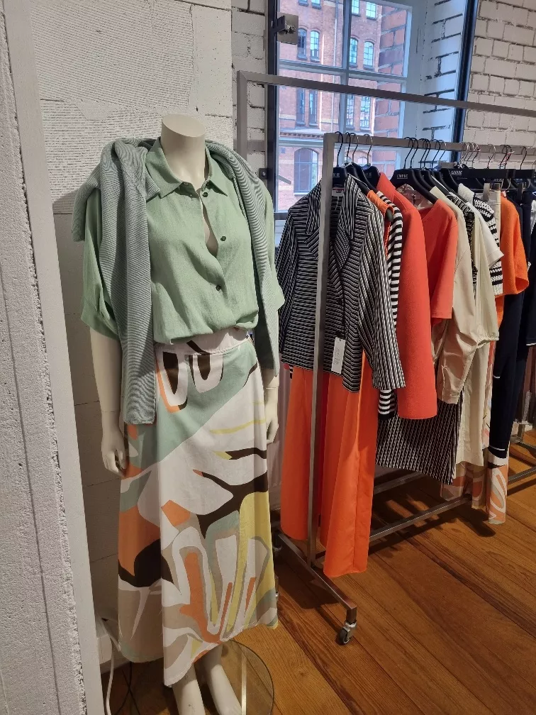 Damen Freizeitmode Neubrandenburg Bumerang1