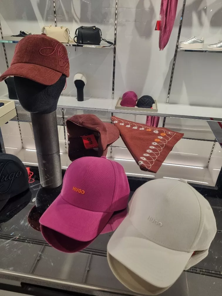 Damen Mode Accessoires Neubrandenburg Bumerang3